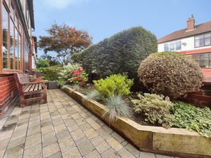 Front Garden- click for photo gallery